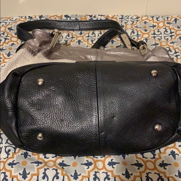 B Makowsky Silver Black & White Shoulder Bag - Picture 8 of 8
